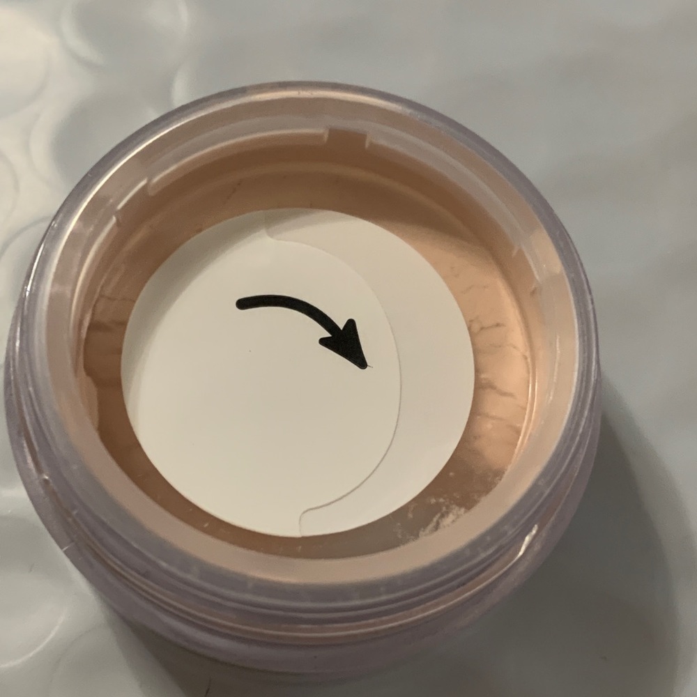 Bare Minerals Small Size Mineral Veil .02 Oz - Picture 5 of 6